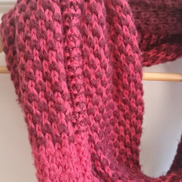 Smart Set Deep Red Knit Scarf - Picture 2 of 4